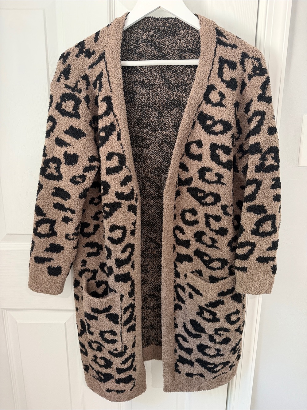 Comfyluxe Cozy Leopard Open-Front Cardigan Sweater - Taupe/Black
